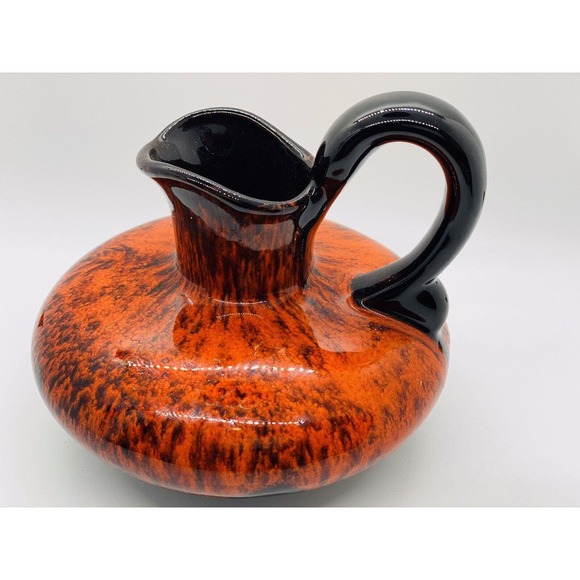 Vintage Canuck Pottery Ewer, Made in Canada Red and Black, High Gloss Lava Glaze - Picture 2 of 9